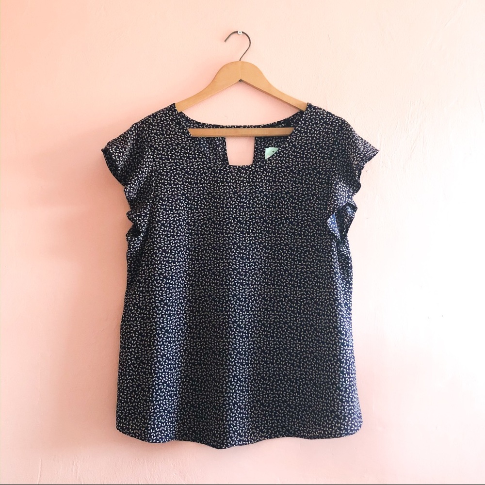 Papermoon Kiera Keyhole Short-Sleeved Blouse